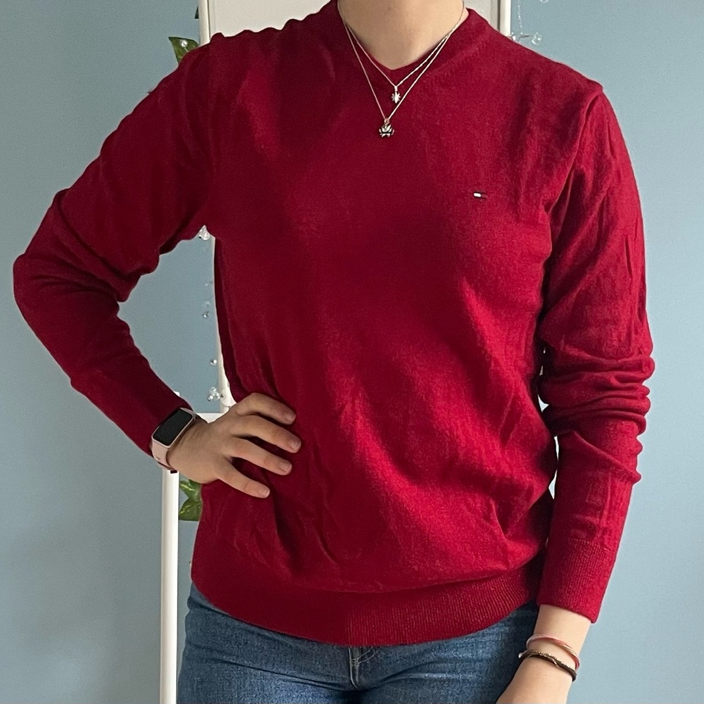 Tommy Hilfiger Women’s Vibrant Red V-Neck Sweater